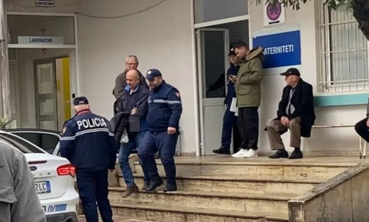 “Thërriste gruan infermiere në zyrë orar pa orar”, oksigjenisti goditi mjekun pas sherrit, arrestohet nga policia (EMRAT)