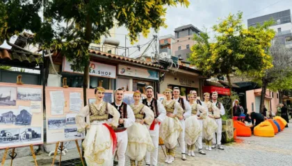 Tirana 106 vjet kryeqytet, dokumente, fotografi dhe aktivitete artistike