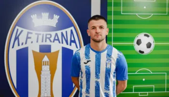 Tirana prezanton mesfushorin, përforcohen bardheblutë