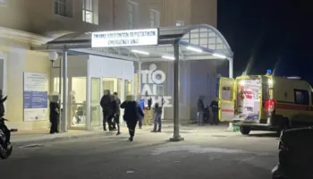 Tragjedi në ishullin grek, 4 të vdekur dhe 20 të lënduar nga përplasja e anijes të rojës bregdetare me motoskafin e trafikantëve të emigrantëve