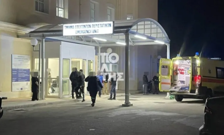 Tragjedi në ishullin grek, 4 të vdekur dhe 20 të lënduar nga përplasja e anijes të rojës bregdetare me motoskafin e trafikantëve të emigrantëve