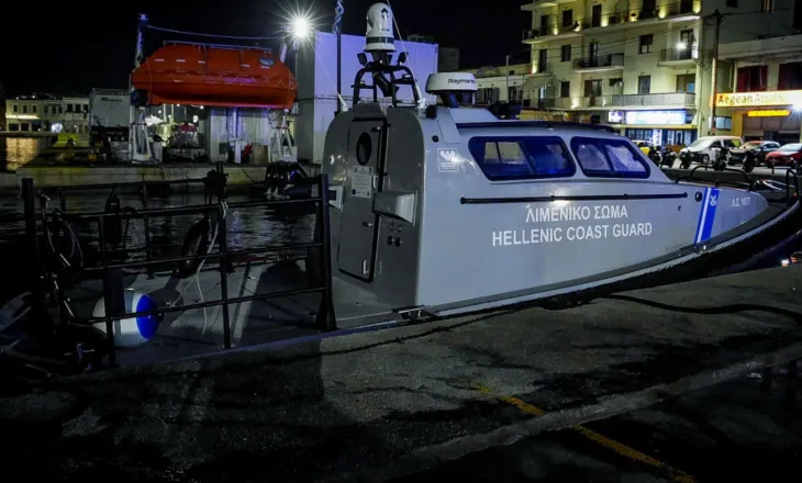 Tragjedi në ujërat e Kiosit! 15 viktima dhe 25 të plagosur nga përplasja e motoskafit me anijen e Rojës Bregdetare Greke