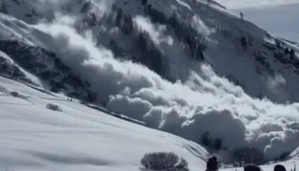 Tragjike në Alpet e Francës, tre skiatorë humbin jetën pas një orteku të fuqishëm