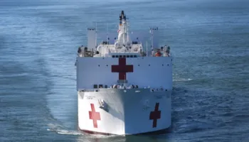 Trump dërgon anijen spitalore amerikane në Groenlandë, çfarë pritet