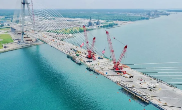 Trump kërcënon të bllokojë hapjen e një ure që lidh SHBA-në me Kanadanë