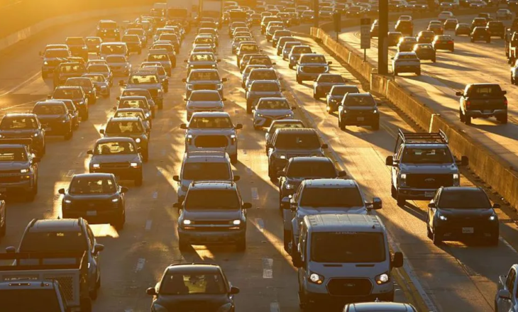 Trump shfuqizon vendimin kyç të epokës Obama për gazrat serrë, paralajmëron betejë ligjore