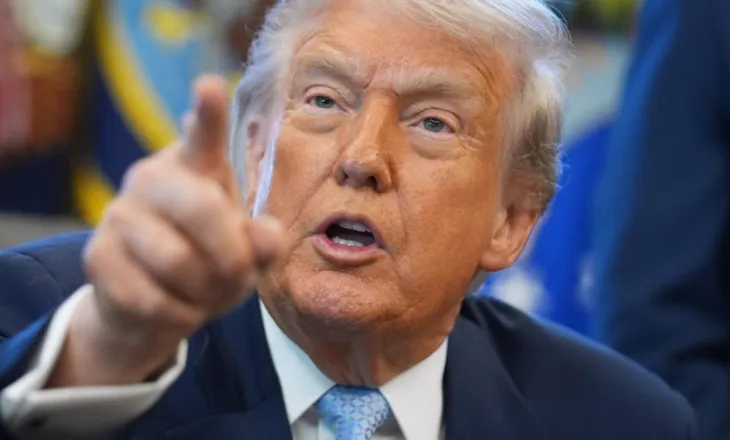 Trump sulmon çmimet Grammy: I pashikueshëm, gabime të tmerrshme nga Trevor Noah