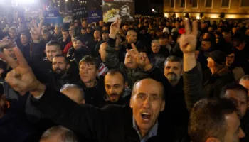 U arrestuan nga policia e Prodës/ Protestuesit paqësorë dalin para gjykatës