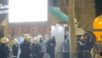 U godit në kokë nga policia, Ministria e Shëndetësisë tregon gjendjen e deputetit të PD-së