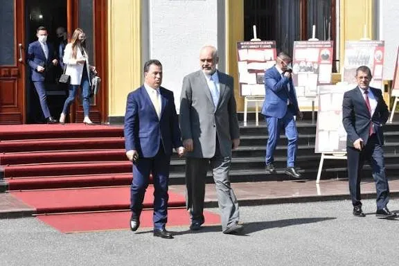 U kallëzua nga PD për bllokim të Këshillit të Mandateve, SPAK nuk nis hetimet për Niko Peleshin