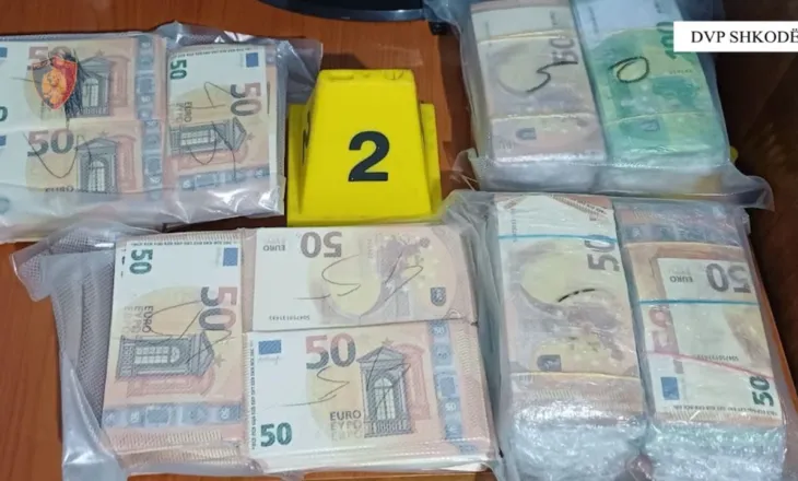 U kap me mbi 160 mijë euro të falsifikuara dhe një makinë të vjedhur, në pranga 19-vjeçari në Shkodër