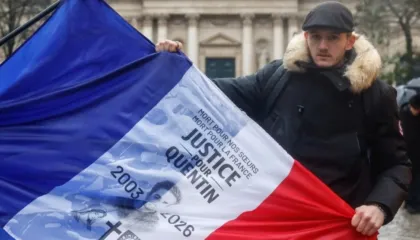 U vra gjatë një proteste, autoritetet franceze nisin një hetim për vdekjen e 23-vjeçarit të ekstremit të djathtë