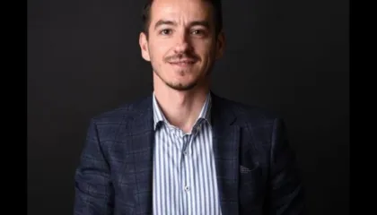 ‘Universitetet janë kthyer në treg diplomash’/ Muka: Pse po banalizohet dija shqiptare?