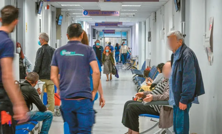 Urgjencat spitalore ‘shpërthejnë’ në Greqi, mbi 5 milionë raste në një vit