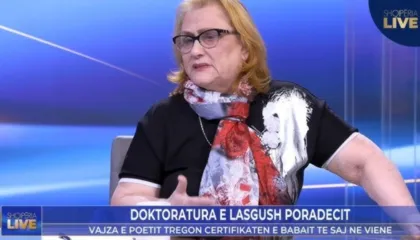 Vajza e Lasgush Poradecit shpërthen në lot: Hajdutët na vodhën, prej 35 vitesh sillen në mënyrë mizore me figurën e babait tim