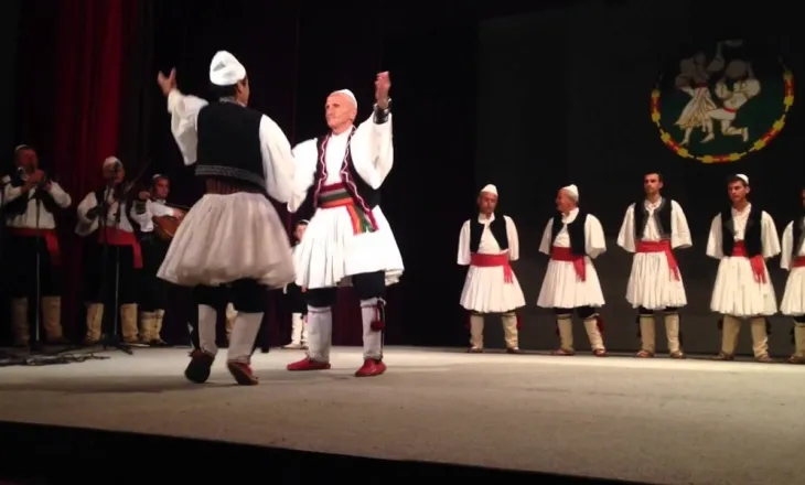 Vallja e Ngjalës, vallja dyshe myzeqare, veshja zadrimore dhe dijebërja e qeleshes shpallen vlerë Kombëtare e Trashëgimisë Kulturore