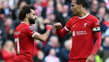 Van Dijk: Salah është ende i rëndësishëm për Liverpool, dua që ai të qëndrojë me ne