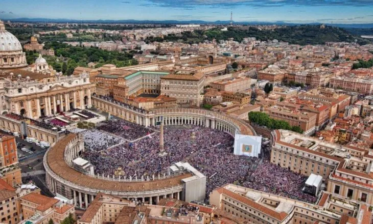 Vatikani me pullë të re postare, u kushtohet katolikëve ukrainas