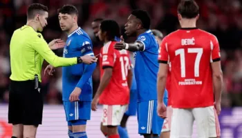 Vazhdon racizmi ndaj Vinicius, pas golit ndaj Benfica-s, ndërpritet ndeshja 10 minuta