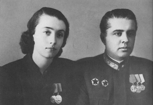 Vedat Kokona: Ja çfarë studenti torollak ishte Enver Hoxha!