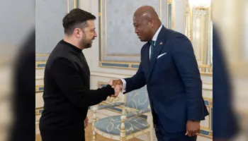 Vende pune dhe pagesa të majme, si Rusia “josh” afrikanët për t’iu bashkuar radhëve ruse në luftën ndaj Ukrainës, të paktën 55 ganezë kanë humbur jetën