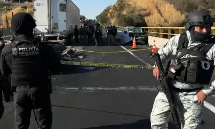 Vendi i terrorizuar nga karteli në Meksikë, banorët refuzojnë të dalin nga shtëpitë