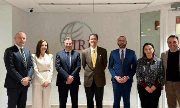 ‘Vendi në regres’, deputetët demokratë takohen me krerët e IRI dhe NDI: Rama ka kapur të gjitha pushtetet