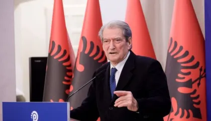 “Vendi s’ka pasur tradhtar më të madh, se Edi Rama”/ Berisha: I futi thikën pas shpine ish-liderëve të UÇK