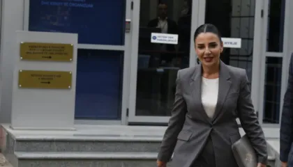 Vendimi/ Gjykata Kushtetuese lë në fuqi pezullimin e Belinda Ballukut