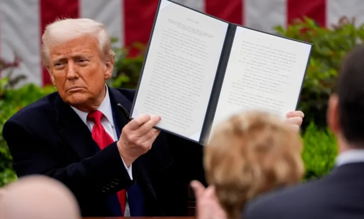 Vendimi i Gjykatës së Lartë i shpall ato të paligjshme, SHBA-ja do të ndalojë nesër mbledhjen e tarifave