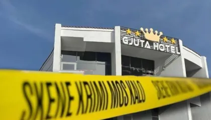 Vetëplagosja e 18-vjeçares në hotel/ Dëshmia e të dashurit: Kam qenë jashtë…