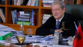 ‘Video e foto të turpshme’, Berisha: Zyra e Agasit frekuentohej nga gjyqtarë, prokurorë e ministra