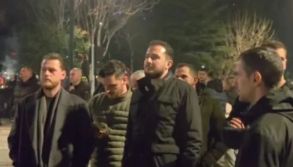 VIDEO/ Ervin Salianji i bashkohet protestës së PD-së