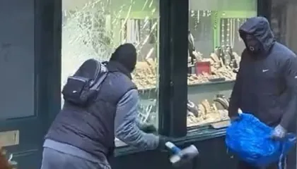 VIDEO/ Grabitjet i bëjnë shqiptarët ose rumunët: Por pse nuk guxojnë të shkelin lagjen e diamanteve?