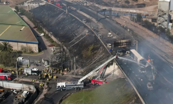 VIDEO/ Kili – Kamioni me gaz të lëngshëm shpërthen në autostradë. Raportohet për katër viktima dhe disa të plagosur
