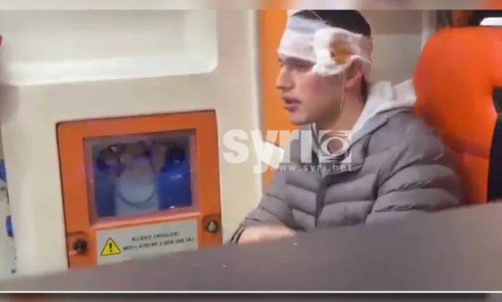 VIDEO/ Me plagë të shumta në kokë, ky është një nga protestuesit e dhunuar nga policia
