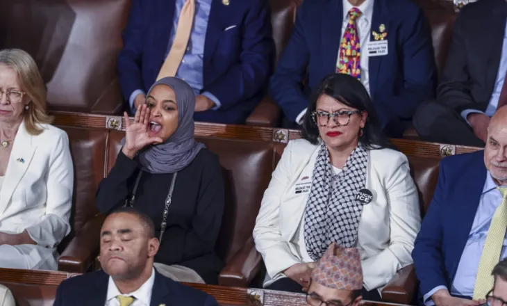 Video/ “Po vrisni amerikanë”, momenti kur një kongresmene demokrate bërtet dhe ndërpret fjalimin e Trumpit