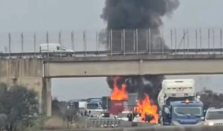 VIDEO/ Skena Far West në Itali, sulmohet furgoni i blinduar, shkëmbim zjarri mes policisë dhe autorëve
