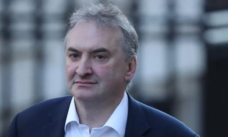 Vijojnë largimet nga qeveria e kryeministrit Keir Starmer, jep dorëheqjen Sekretari i Përgjithshëm