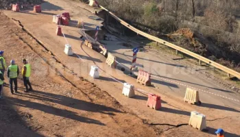 Vijon shembja e rrugës Librazhd-Pogradec, dëmtohet edhe Bypass-i provizor