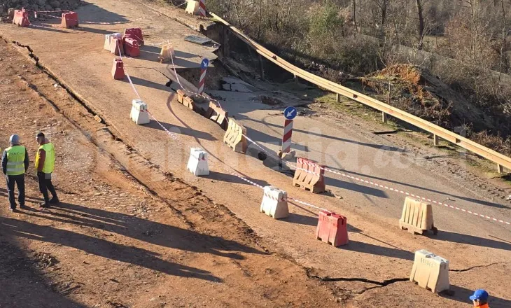 Vijon shembja e rrugës Librazhd-Pogradec, dëmtohet edhe Bypass-i provizor