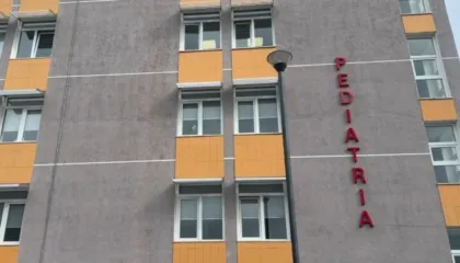 Virozat e stinës/ Gripi “mbingarkon” Pediatrinë, mbi 110 fëmijë çdo ditë në urgjencë, rriten ndjeshëm shtrimet