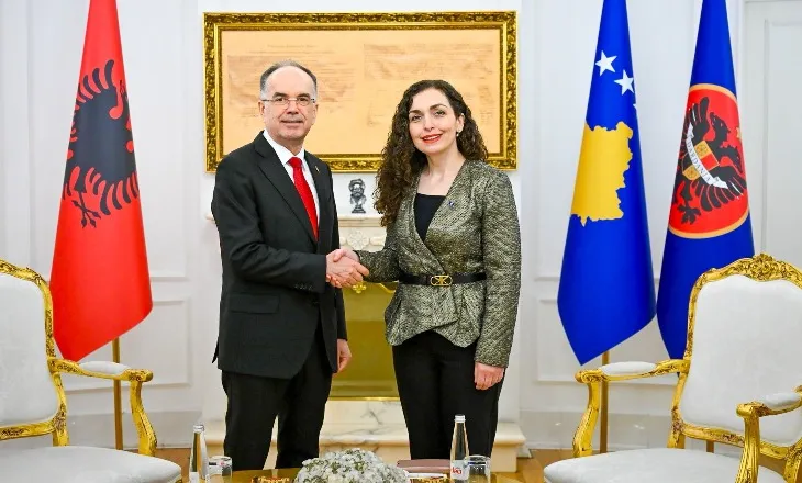 Vjosa Osmani ndan fotot nga takimi me Begajn në Prishtinë: Faleminderit që jeni gjithnjë pranë Kosovës!