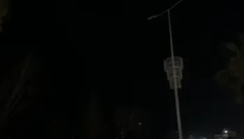 Vlora pa drita, punimet në rrjetin e ujësjellësit dëmtojnë linjën e energjisë në Lungomare