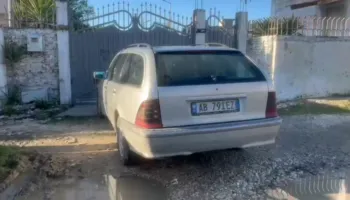 Vrasja në Kavajë, si nisi sherri/ Autori i kërkoi të largonte makinën, më pas i dha dy goditje fatale me…