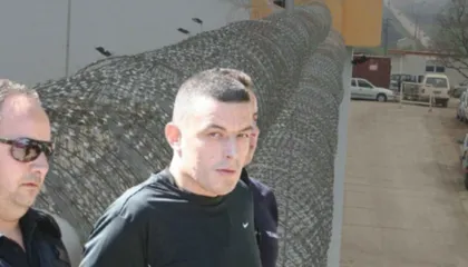 Vrasje në burgun grek! Ekzekutohet me armë zjarri i burgosuri, i pranishëm edhe shqiptari Alket Rizai