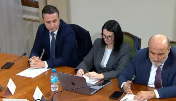 Vullnet Sinaj habit në Komision, krahason punën e minatorit me atë të balerinit: Kanë të njëjtën vështirisi! (VIDEO)