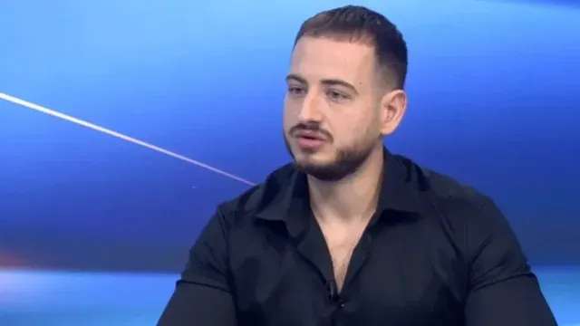 Xum Allushi gjen dashurinë, publikon foto me partneren e tij