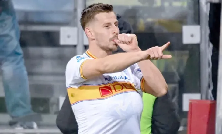 Ylber Ramadani rimerr pozitat e liderit te Leçe, tani “abonohet” edhe me golin