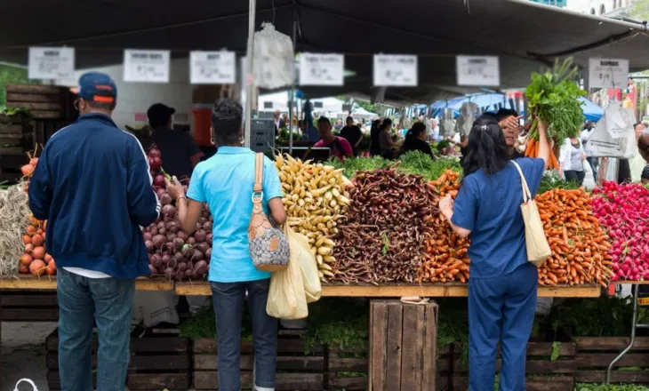 Zarzavatet kthehen në mall luksi, pse po na kushtojnë kaq shtrenjtë